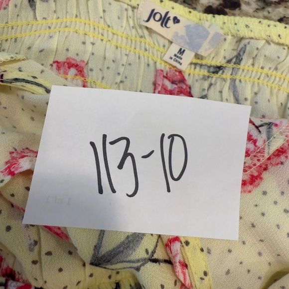 Jolt yellow floral romper open back SZ medium - Picture 8 of 9